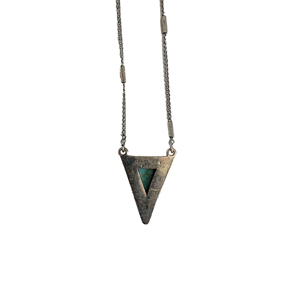Hiouchijewels Triangle Shaped Blue Turquoise Vintage Necklace - Picture 2 of 5